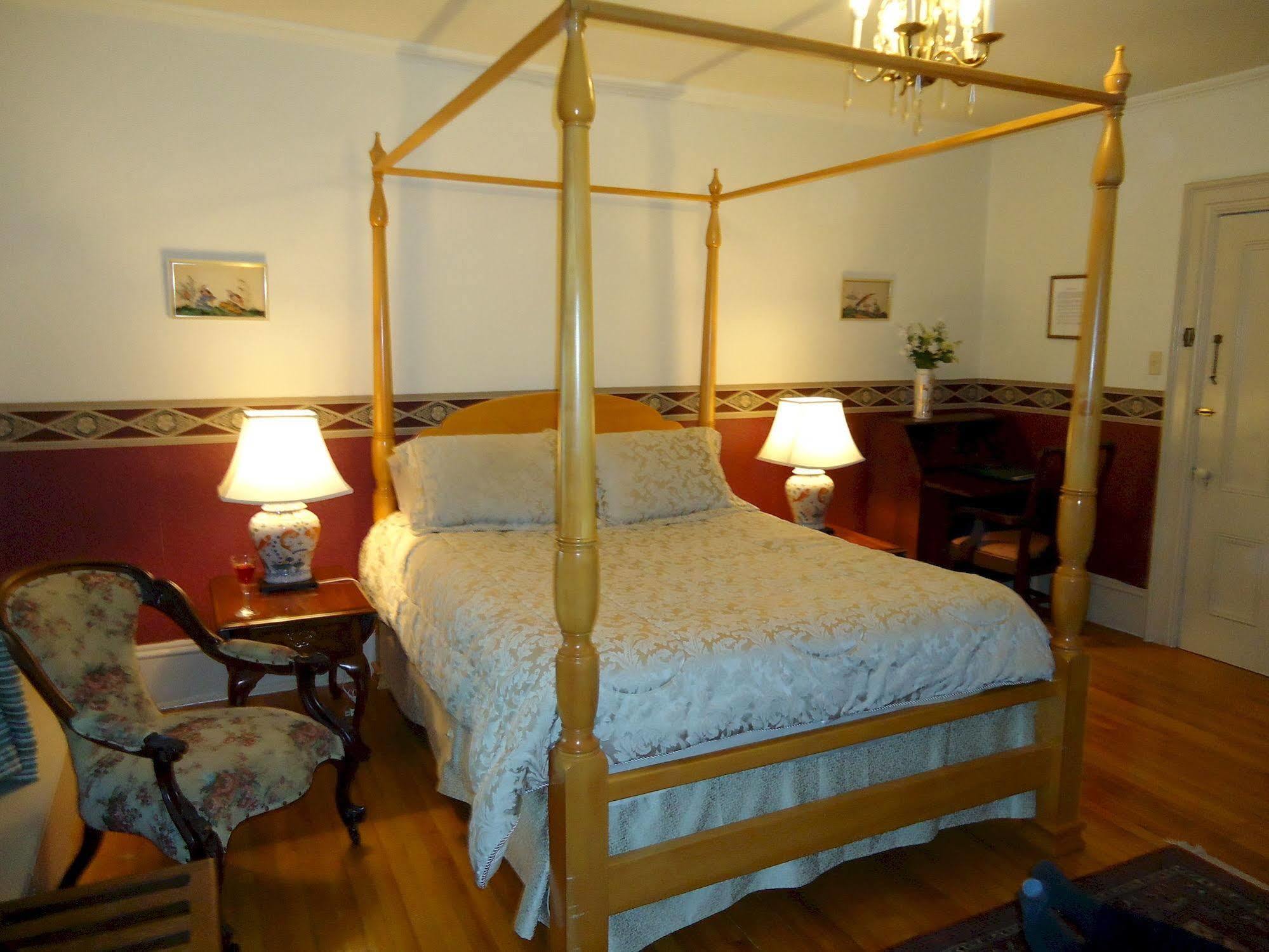 Governor'S Mansion Inn Miramichi Zewnętrze zdjęcie